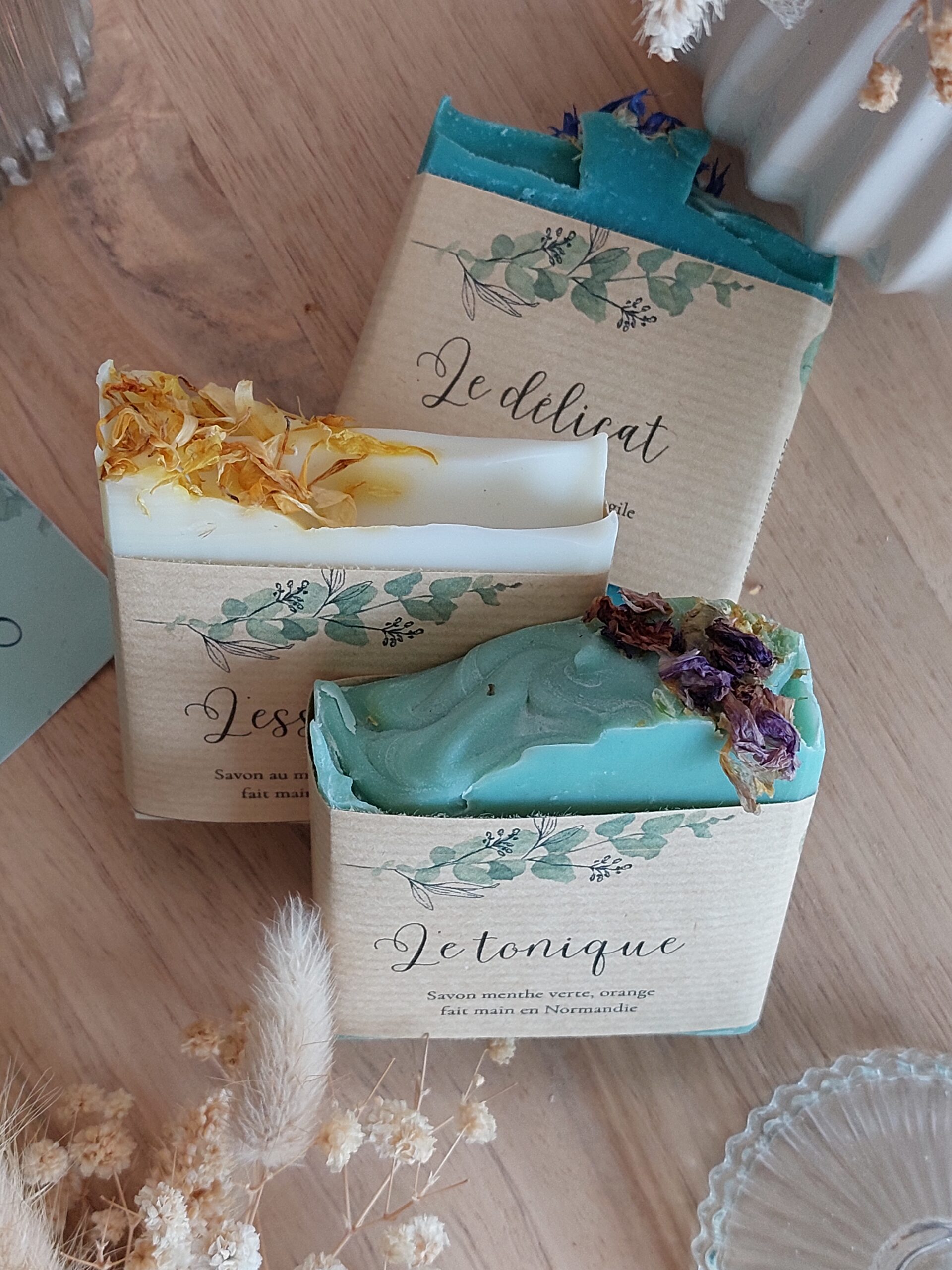 Sélection 3 savons de 100g : Tonique Essentiel Délicat – Image 3